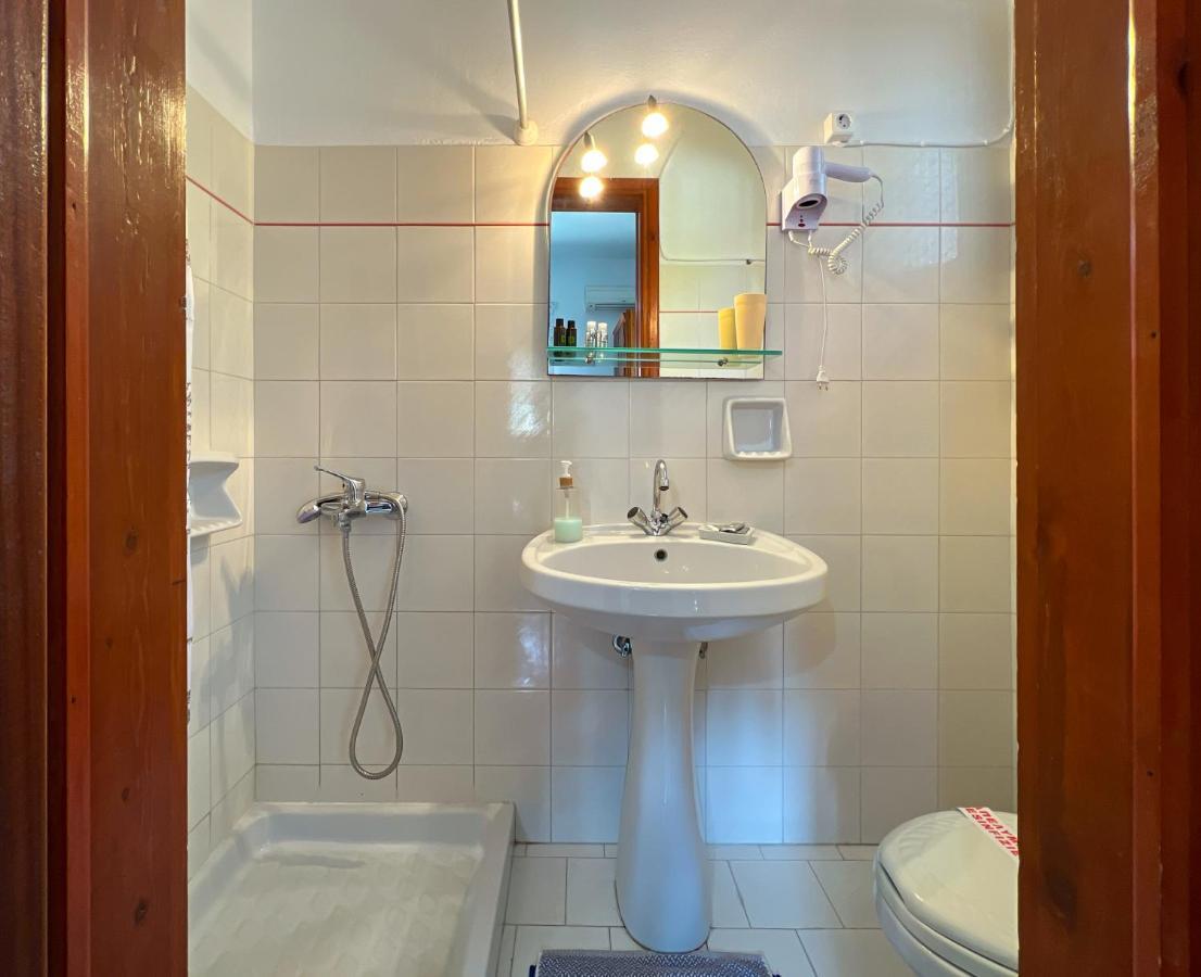 Anemone Apartment Pelekas Exterior photo