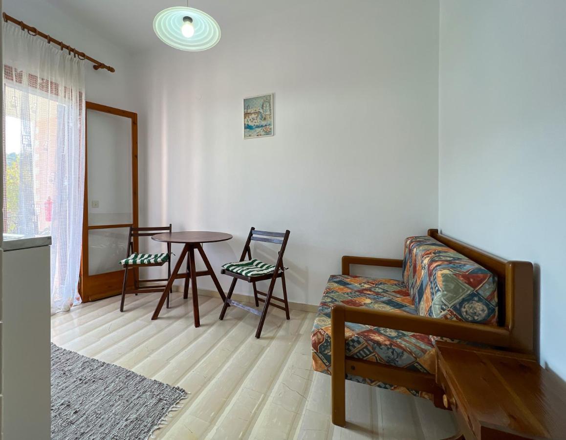 Anemone Apartment Pelekas Exterior photo