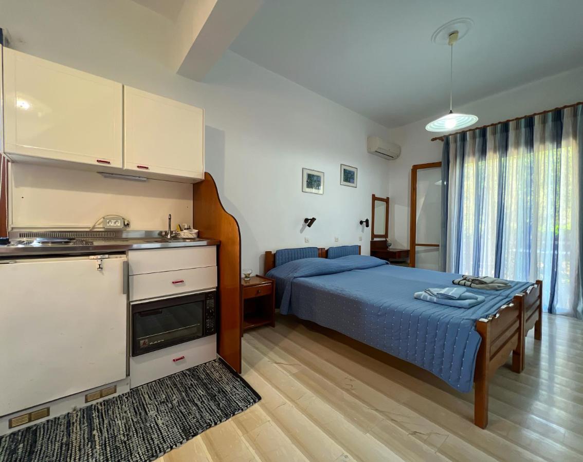 Anemone Apartment Pelekas Exterior photo